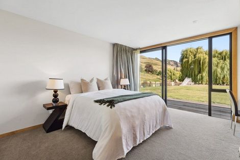 Photo of property in 58 Oak Lane, Wanaka, 9305