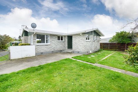 Photo of property in 2 Ajax Place, Highbury, Palmerston North, 4412
