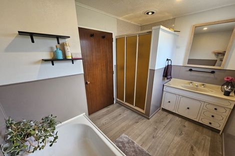 Photo of property in 90 Parsons Road, Weston, Oamaru, 9491