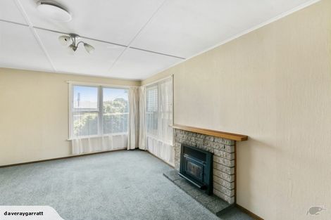 Photo of property in 10 Tania Way, Paparangi, Wellington, 6037