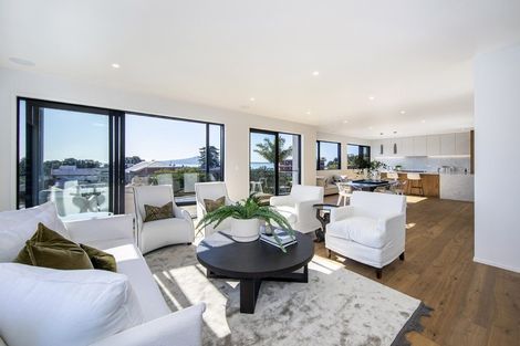 Photo of property in 2 Ronaki Road, Mission Bay, Auckland, 1071