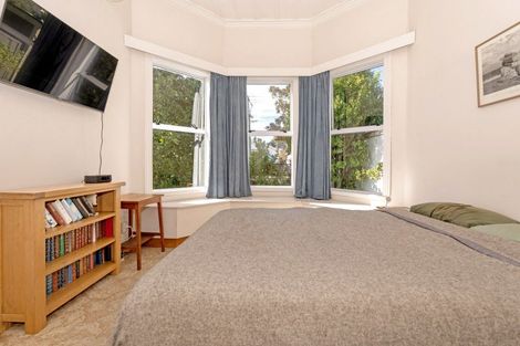 Photo of property in 300 Aberdeen Road, Gisborne, 4010