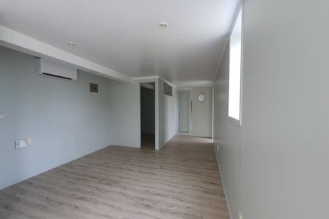 Photo of property in 9 Ruawai Road, Mount Wellington, Auckland, 1060