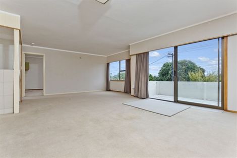 Photo of property in 15 Westwell Road, Belmont, Auckland, 0622