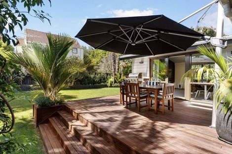 Photo of property in 68a Wellington Street, Howick, Auckland, 2014