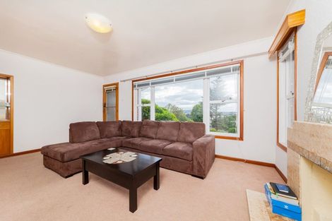 Photo of property in 10 Woodward Avenue, Mangere Bridge, Auckland, 2022