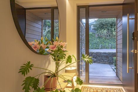 Photo of property in 9a Caernarvon Street, Arrowtown, 9302