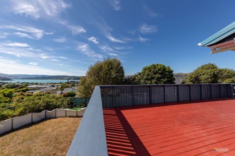 Photo of property in 33 Rangituhi Crescent, Takapuwahia, Porirua, 5022