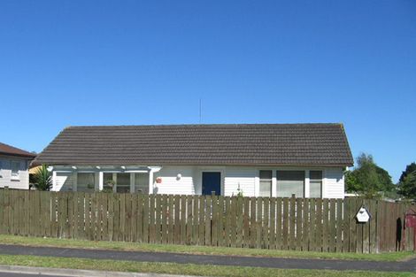 Photo of property in 1/18 Crosby Road, West Harbour, Auckland, 0618