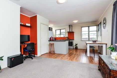 Photo of property in 13 Watts Crescent, Hamilton East, Hamilton, 3216