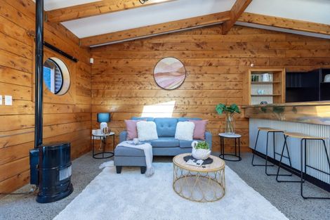 Photo of property in 102a Seaview Road, Paraparaumu Beach, Paraparaumu, 5032