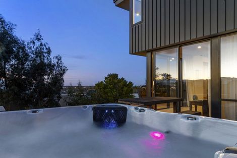 Photo of property in 63 Ravensdale Rise, Westmorland, Christchurch, 8025