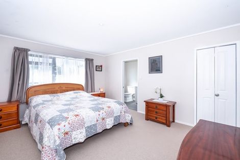 Photo of property in 10 Montrose Road, Kerikeri, 0293