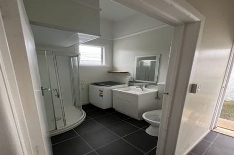Photo of property in 11 Lawrence Street, Newtown, Wellington, 6021