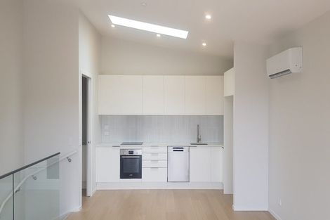 Photo of property in 117 Tiketike Way, Brooklyn, Wellington, 6021