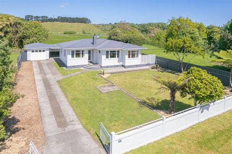 Photo of property in 39 Wikitoria Road, Putiki, Whanganui, 4501