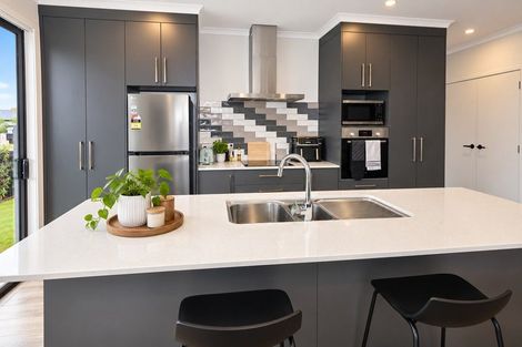 Photo of property in 8 Kaitaka Way, Papamoa, 3118