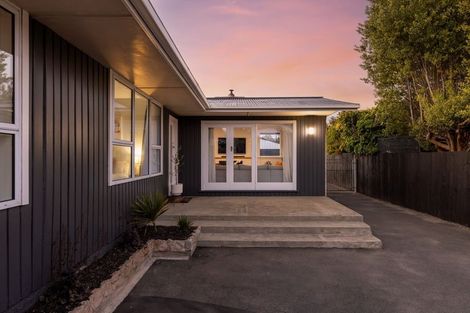 Photo of property in 247 Grahams Road, Bishopdale, Christchurch, 8053