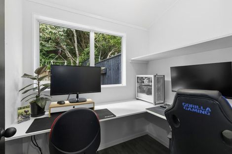 Photo of property in 18a Kingsley Street, Stokes Valley, Lower Hutt, 5019