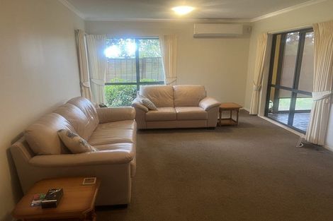 Photo of property in 2 Courtvale Place, Flat Bush, Auckland, 2019