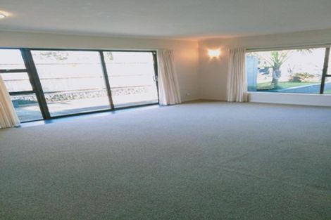 Photo of property in 1/19 Gulf Crest, Bucklands Beach, Auckland, 2012