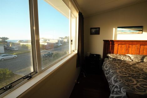 Photo of property in 25a-d Tireti Road, Titahi Bay, Porirua, 5022