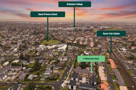 Photo of property in 3/6 Robertson Road, Ranui, Auckland, 0612