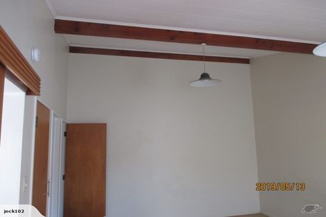 Photo of property in 9/52 Leighton Avenue, Waiwhetu, Lower Hutt, 5010