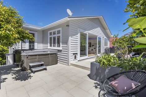 Photo of property in 8 Plymouth Street, Karori, Wellington, 6012