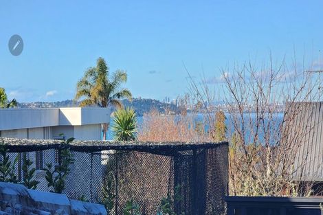 Photo of property in 102 Wiseley Road, West Harbour, Auckland, 0618