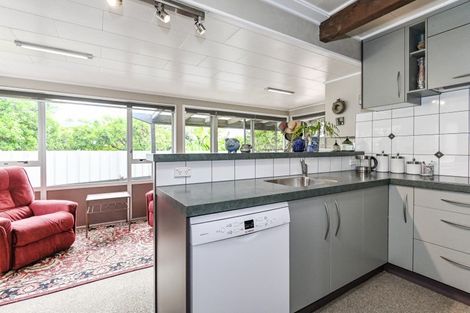 Photo of property in 1409 Warwick Place, Mayfair, Hastings, 4122