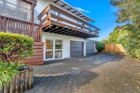 Photo of property in 44 Grand Vue Road, Kawaha Point, Rotorua, 3010