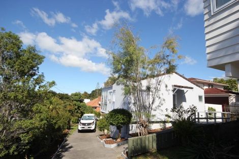 Photo of property in 3/250 Onewa Road, Birkenhead, Auckland, 0626