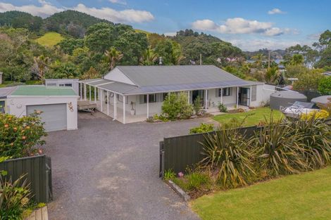 Photo of property in 281 Colville Road, Coromandel, 3584