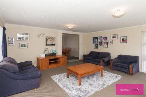 Photo of property in 11 Colonial Place, Kelvin Grove, Palmerston North, 4414