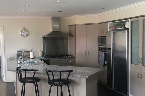 Photo of property in 27 Nicholas Gibbons Drive, Clendon Park, Auckland, 2103