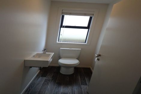 Photo of property in 1-2/10 Brunswick Street, Seaview, Timaru, 7910