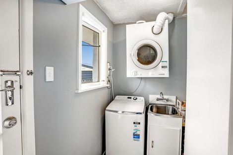 Photo of property in 150 Pacific Road, North New Brighton, Christchurch, 8083