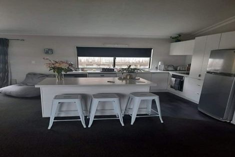 Photo of property in 21 Barbara Grove, Papamoa Beach, Papamoa, 3118