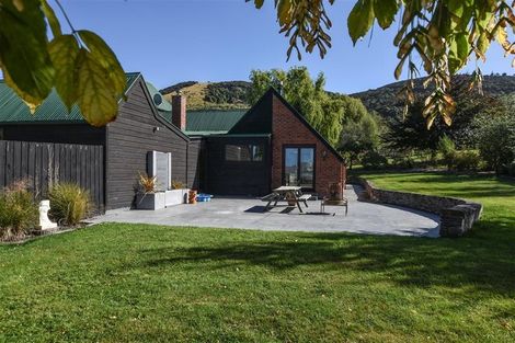 Photo of property in 452 Outram-mosgiel Road, Riverside, Outram, 9073