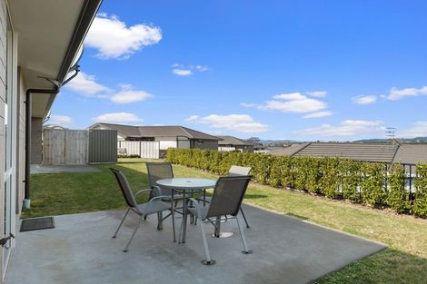Photo of property in Waterview Estate, 86/4 Greystone Place, Omokoroa, 3114