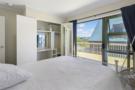Photo of property in 1315 Whangaparaoa Road, Army Bay, Whangaparaoa, 0930
