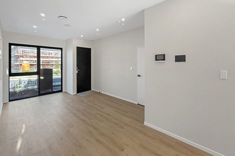 Photo of property in 43 Picnic Point Road, Hobsonville, 0616