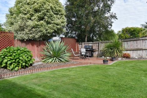Photo of property in 24 Jenkins Avenue, Redwood, Christchurch, 8051