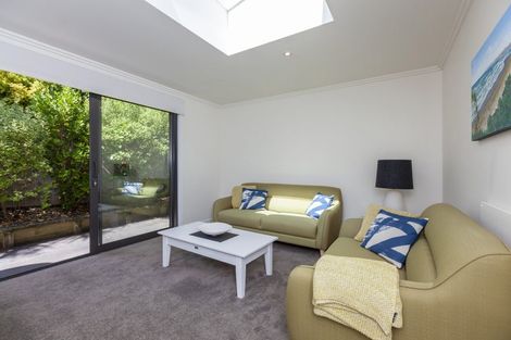 Photo of property in 39b Kakariki Grove, Waikanae, 5036