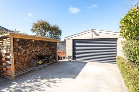 Photo of property in 68 Winters Road, Redwood, Christchurch, 8051