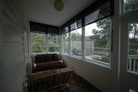 Photo of property in 66 Kelburn Parade, Kelburn, Wellington, 6012