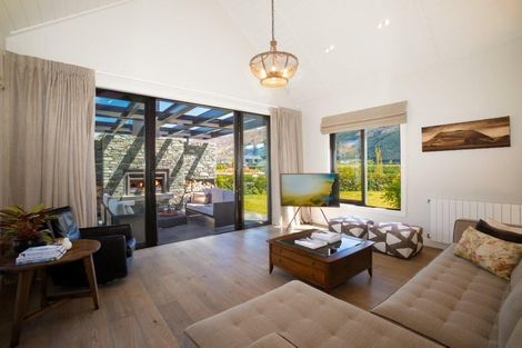 Photo of property in 3 Heenan Lane, Arrowtown, 9371