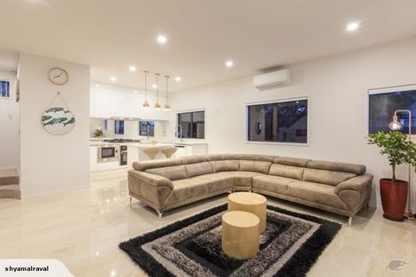 Photo of property in 2 George Laurenson Lane, Mount Roskill, Auckland, 1041