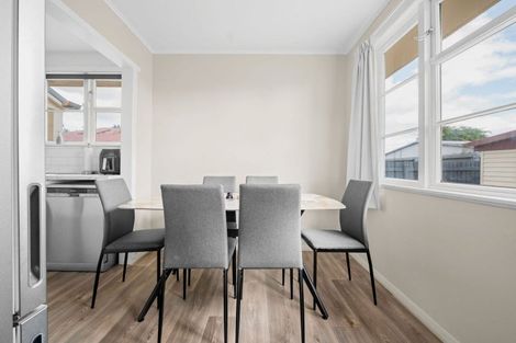 Photo of property in 9 Coleridge Drive, Enderley, Hamilton, 3214